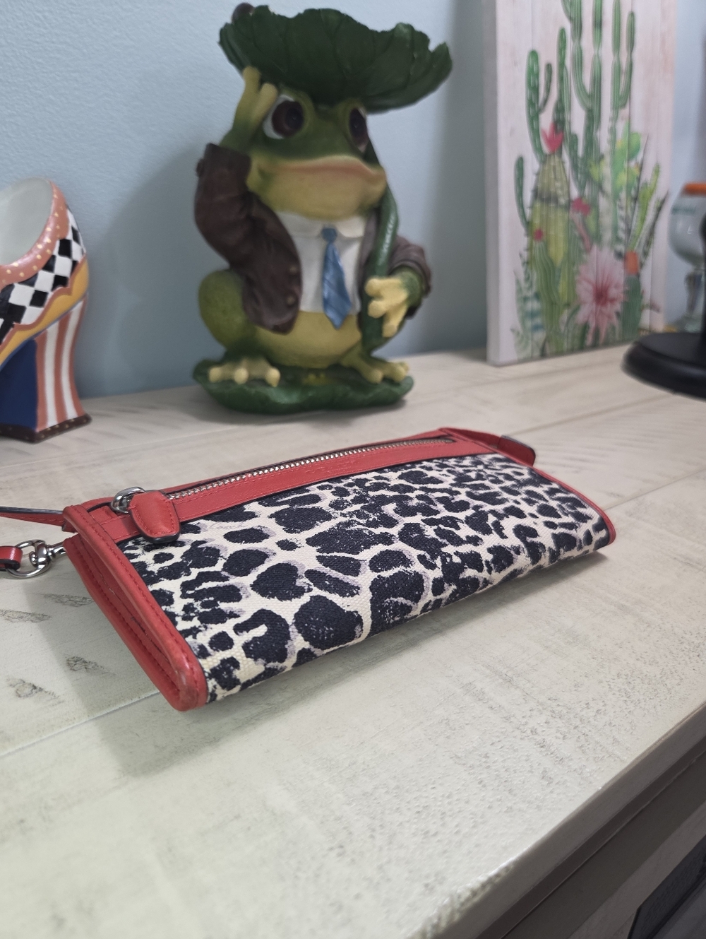 COACH Carnelia Legacy Ocelot Canvas Convertible Zipper Wallet Wristlet, EUC - Picture 9 of 14